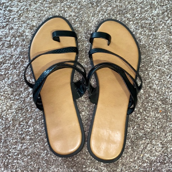 Kenneth Cole Sandal - Picture 2 of 4
